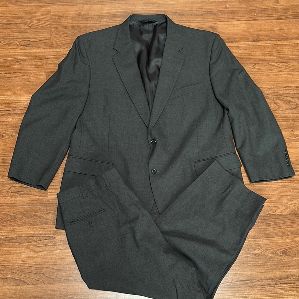 Men's Classic Gray Suit